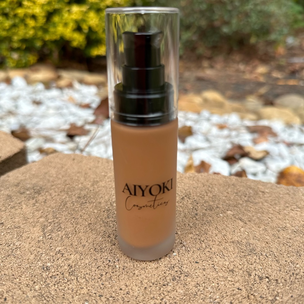 Pure Matte Liquid Coverage Foundation